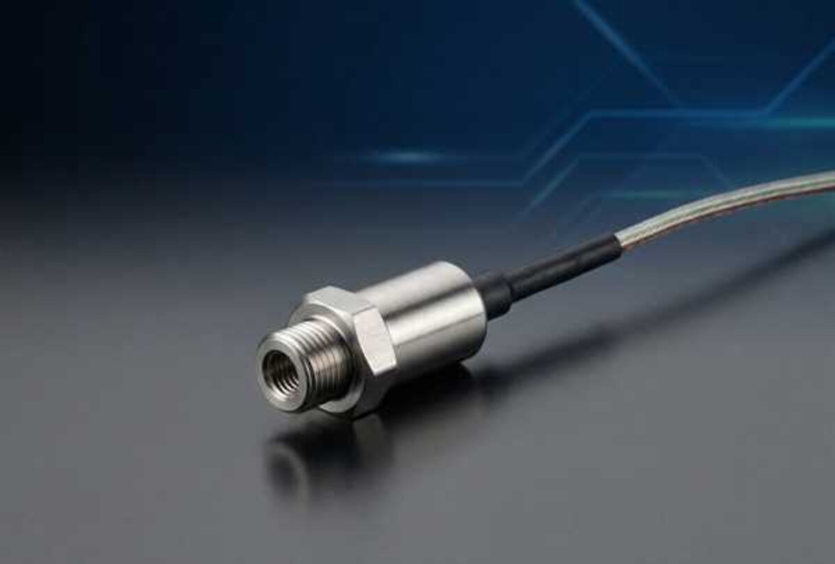 Compact dynamic piezoresistive pressure sensor